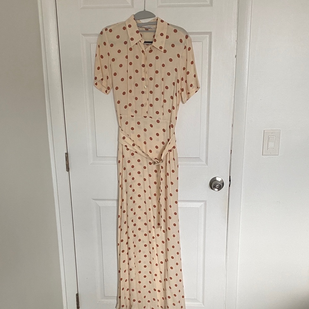 Zara - Beige Polka Dot Short-Sleeve Maxi Dress with Belt